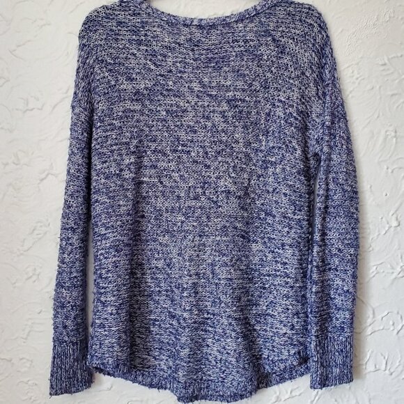 American Eagle Blue and White Knit Sweater - Picture 5 of 5